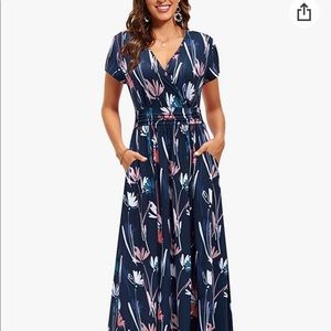 Maxi dress with pockets!